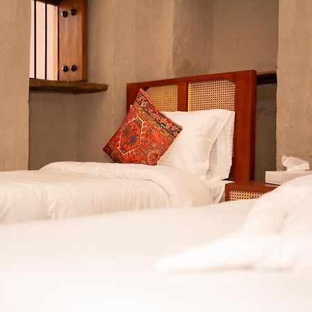 Nomad Inn Назва Экстерьер фото