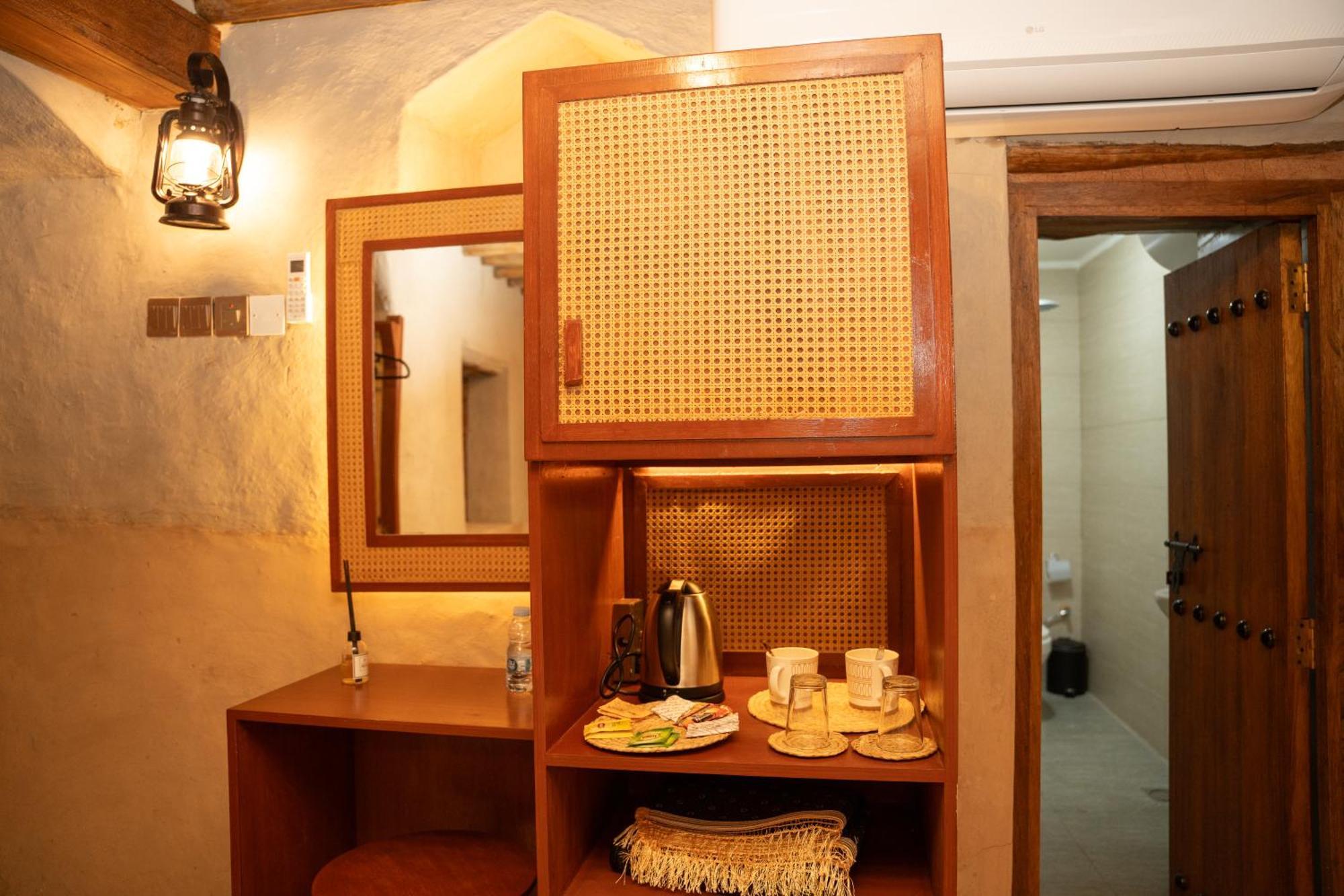 Nomad Inn Назва Экстерьер фото