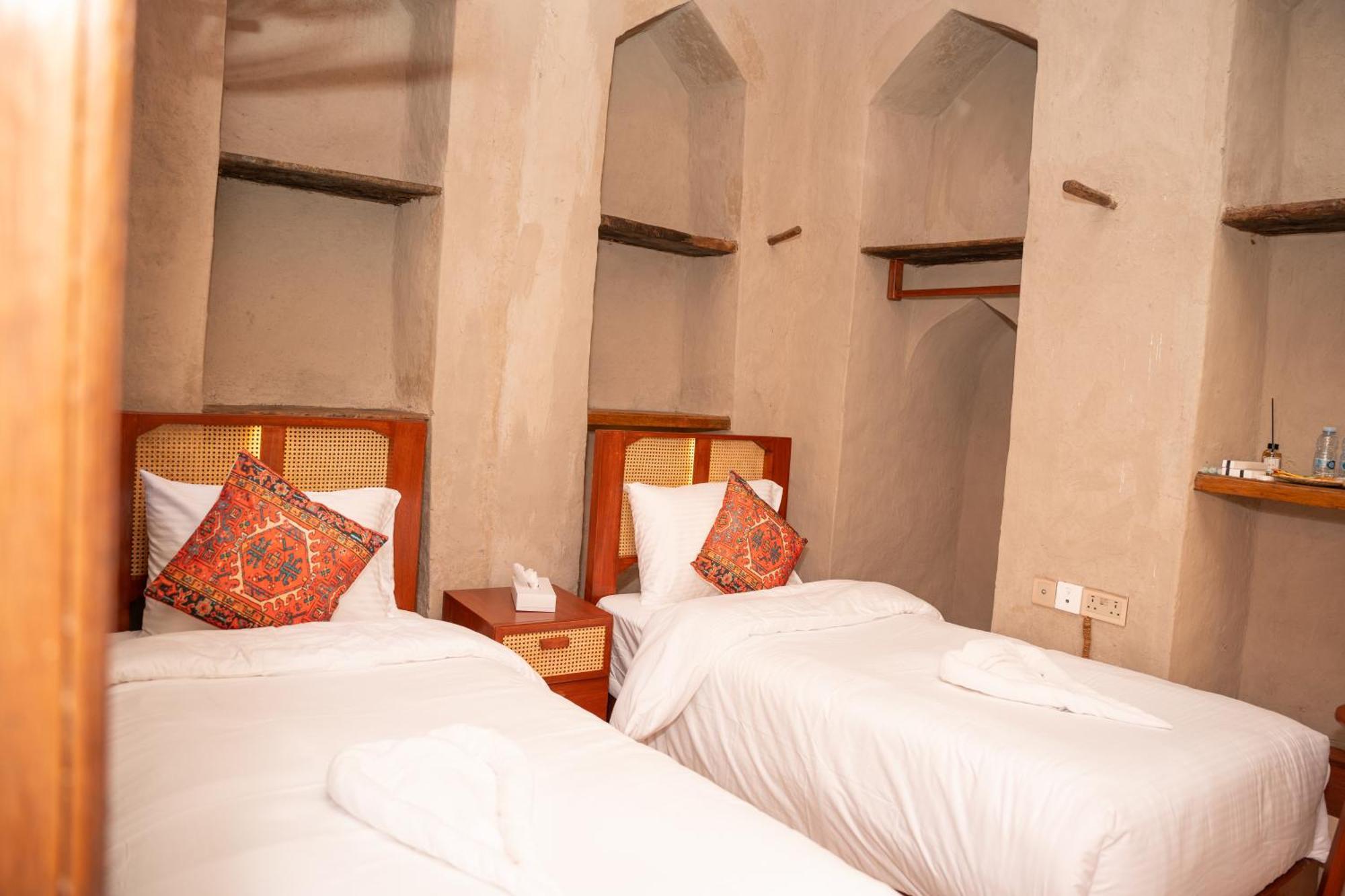 Nomad Inn Назва Экстерьер фото
